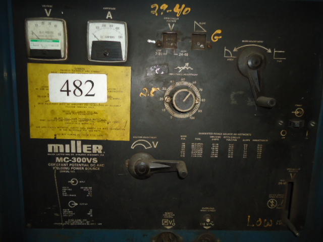 1984 MC-300VS CONSTANT VOLTAGE DC ARC WELDING POWER SOURCE